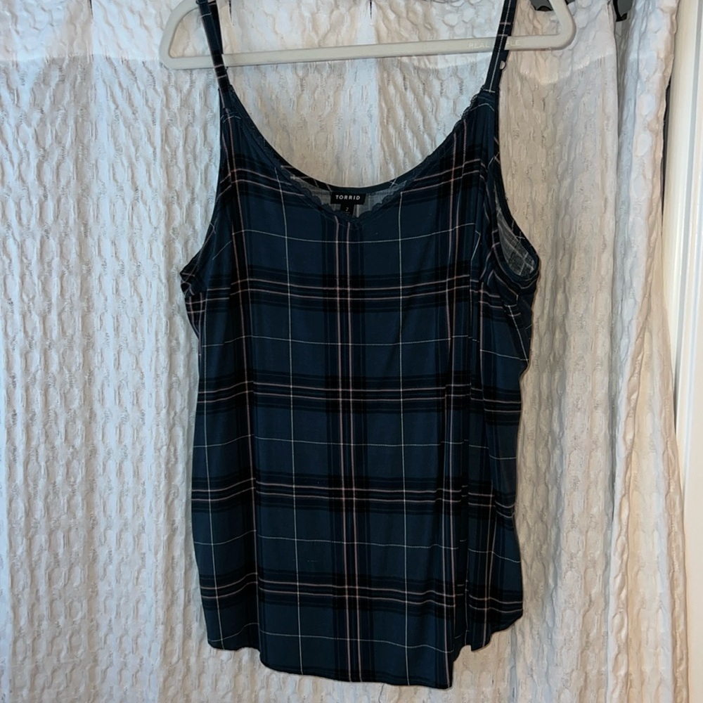 Torrid size 2 (US 18/20) green and pink plaid lace trim soft fitted camisole